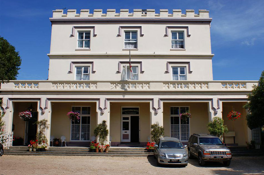 Grange Lodge Hotel 3* Hotel in Guernsey