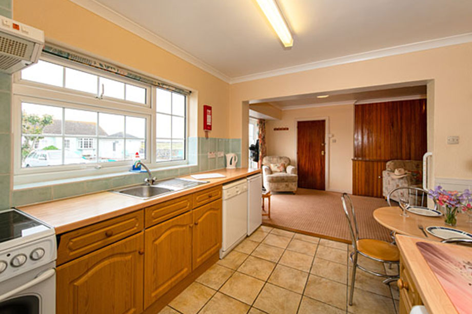 Rocquaine Bay Apartments, Guernsey GuernseyTravel