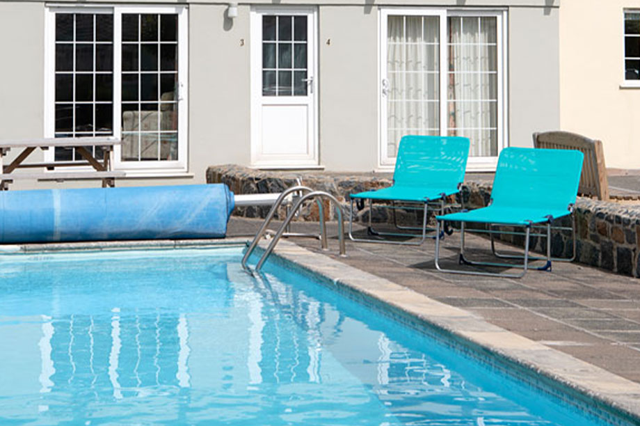 Rocquaine Bay Apartments, Guernsey GuernseyTravel